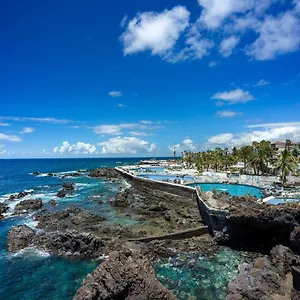 https://estudio-de-lujo-en-el-puerto-de-la-cruz.in-canary-islands.com